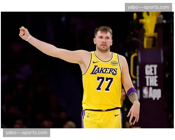 湖人东契奇继续缺席G3，腿筋二级拉伤康复周期4-6周