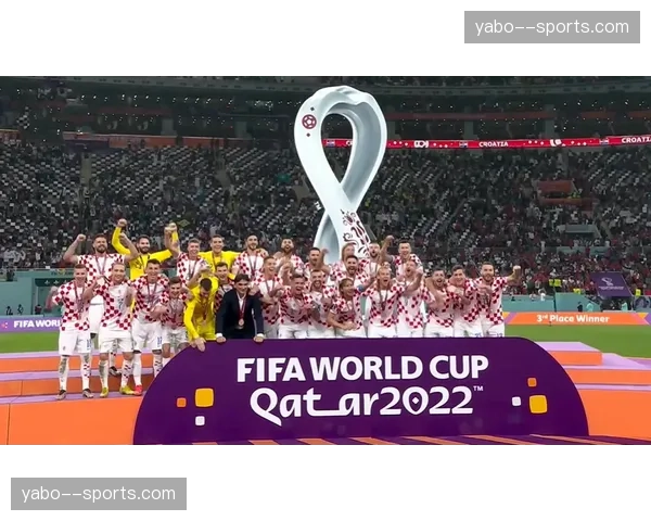 克罗地亚传承之战：莫德里奇最后一舞，格子军团死磕英格兰